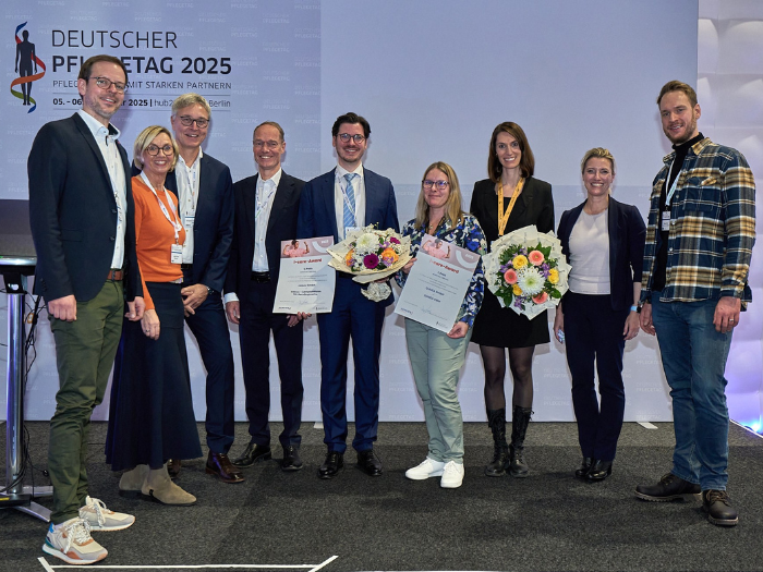 QUMEA gewinnt i-care-Award 2025